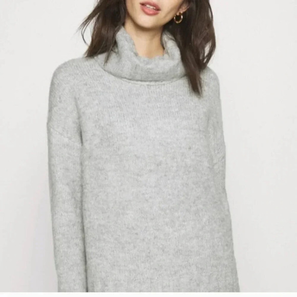 Vera Moda NEW Vmberko LS Rollneck Sweater Size S Light Gray Cottagecore Cozy - Picture 1 of 7